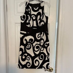 Alyx Black and White Swirl Midi Dress